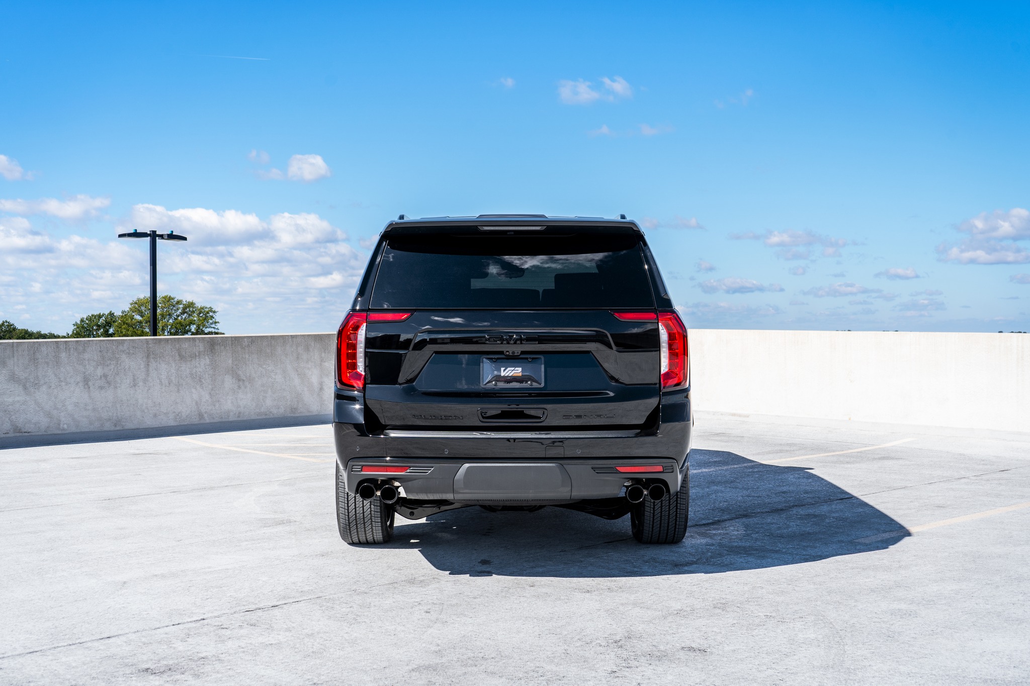 Back view of an black suv